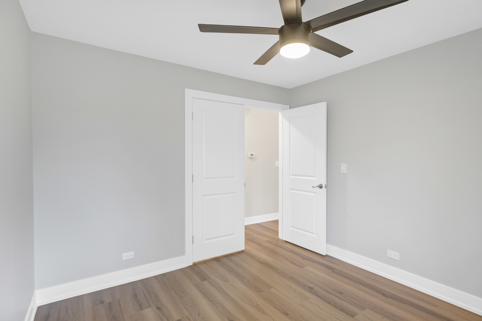 350 Newgate Court #2Z, Schaumburg, IL 60193