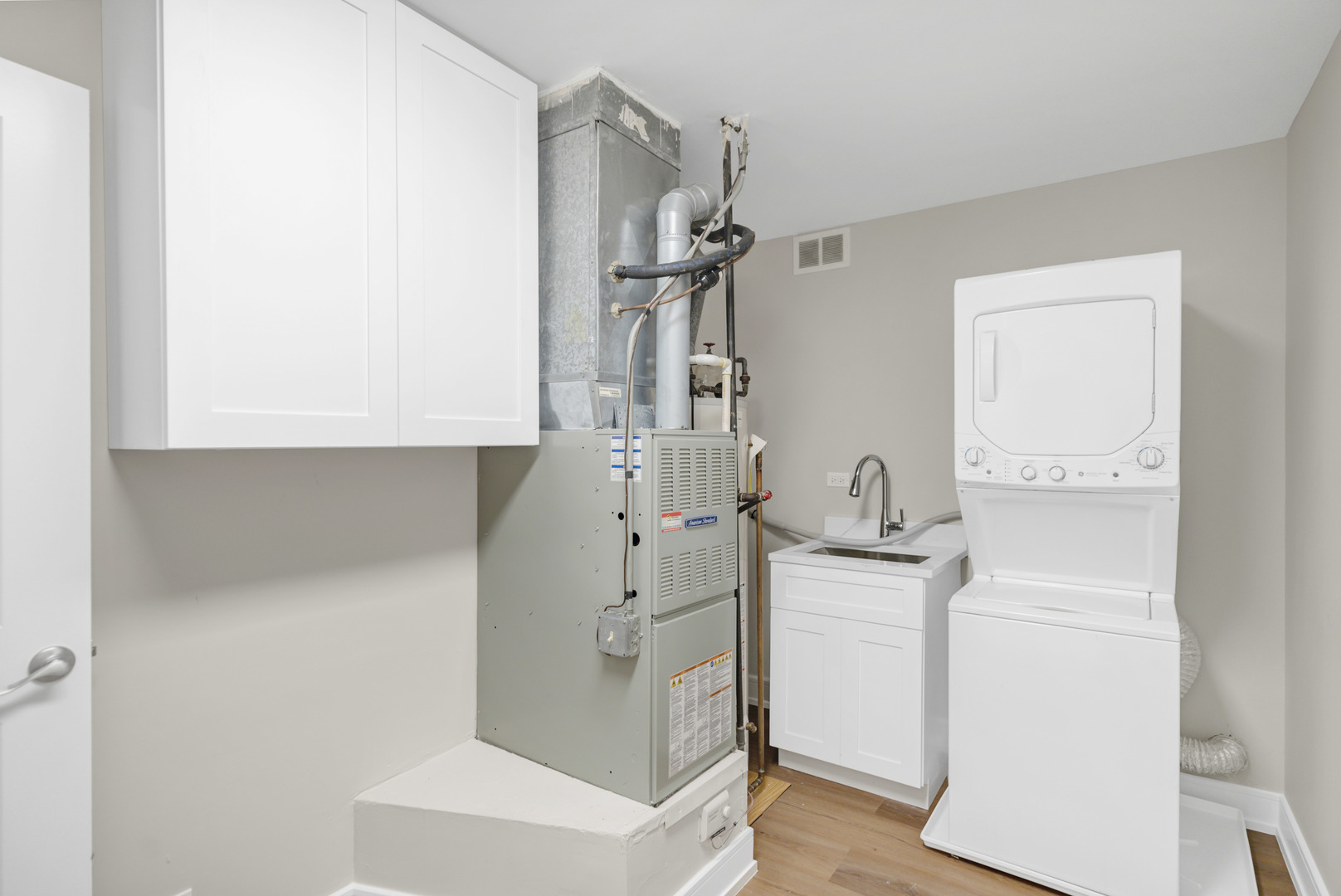 350 Newgate Court #2Z, Schaumburg, IL 60193