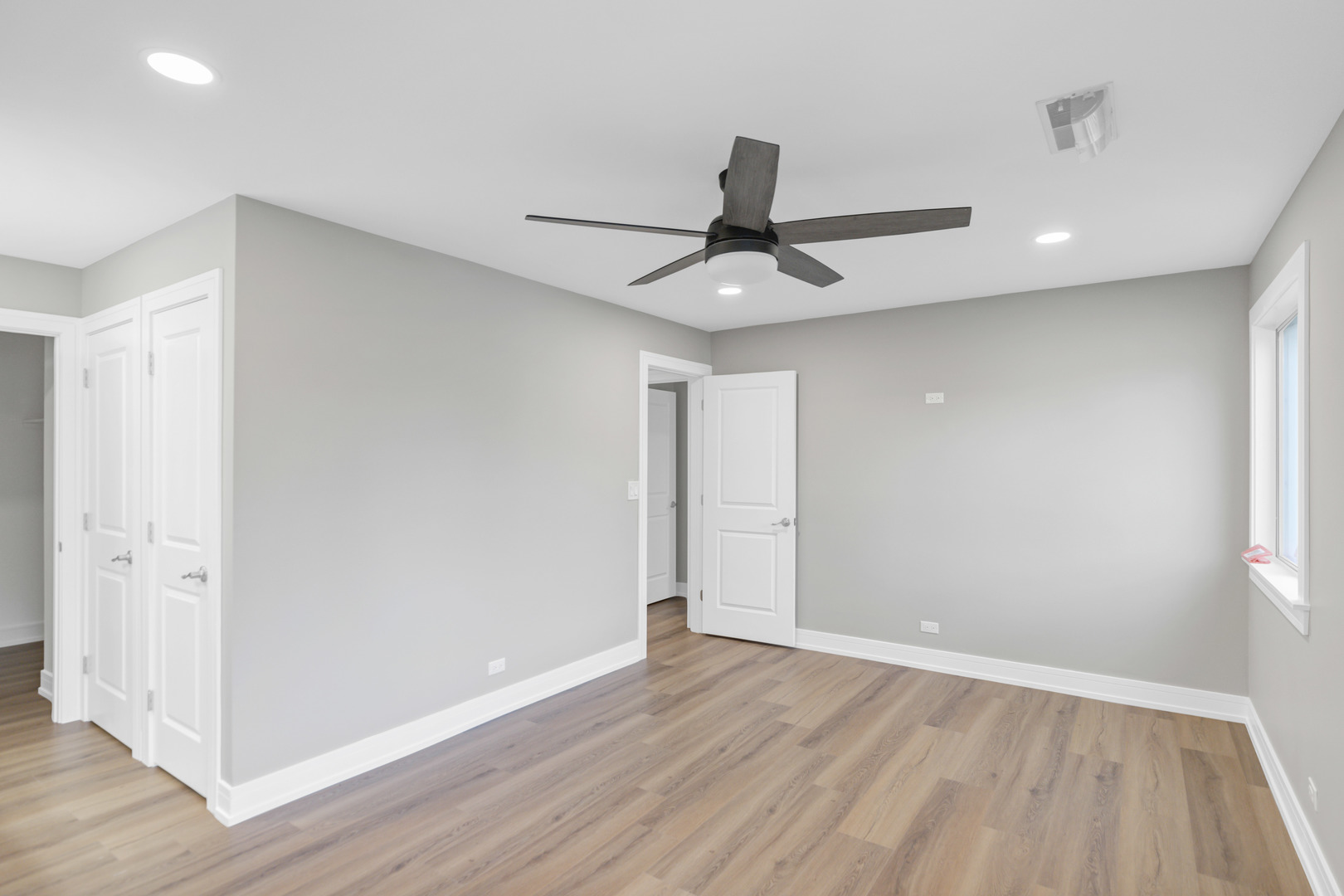 350 Newgate Court #2Z, Schaumburg, IL 60193