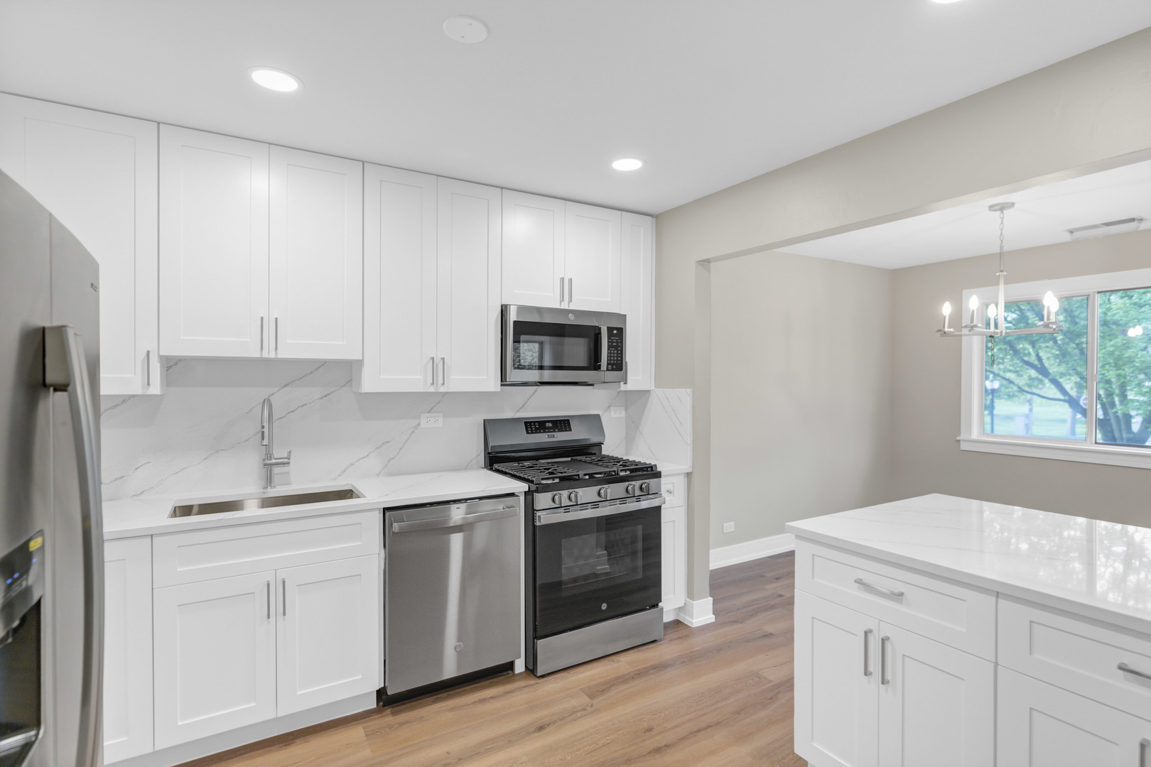 350 Newgate Court #2Z, Schaumburg, IL 60193