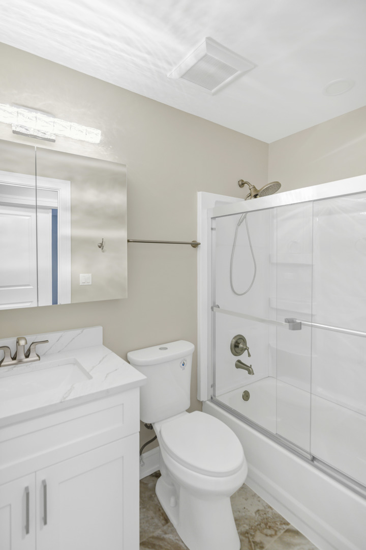 350 Newgate Court #2Z, Schaumburg, IL 60193