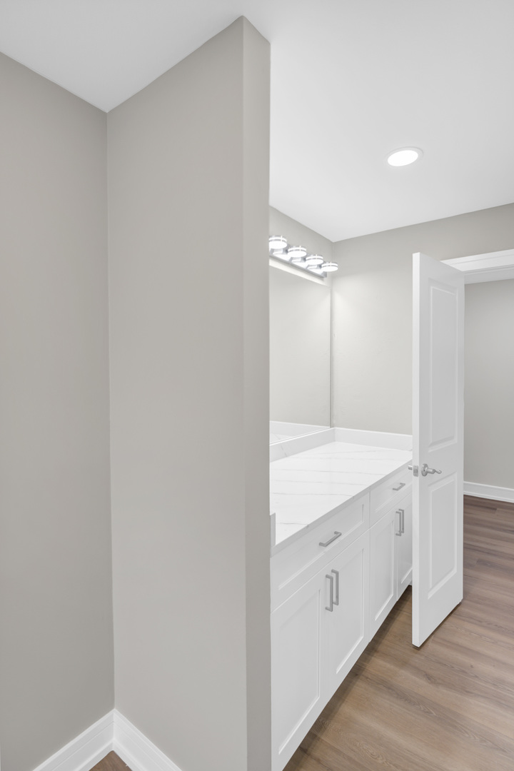 350 Newgate Court #2Z, Schaumburg, IL 60193