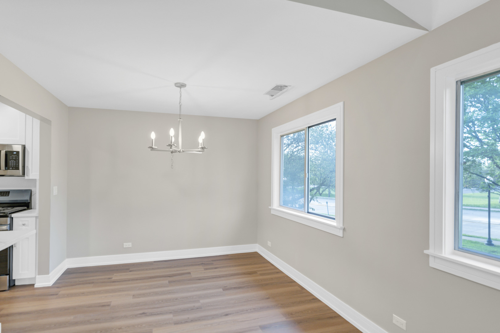 350 Newgate Court #2Z, Schaumburg, IL 60193