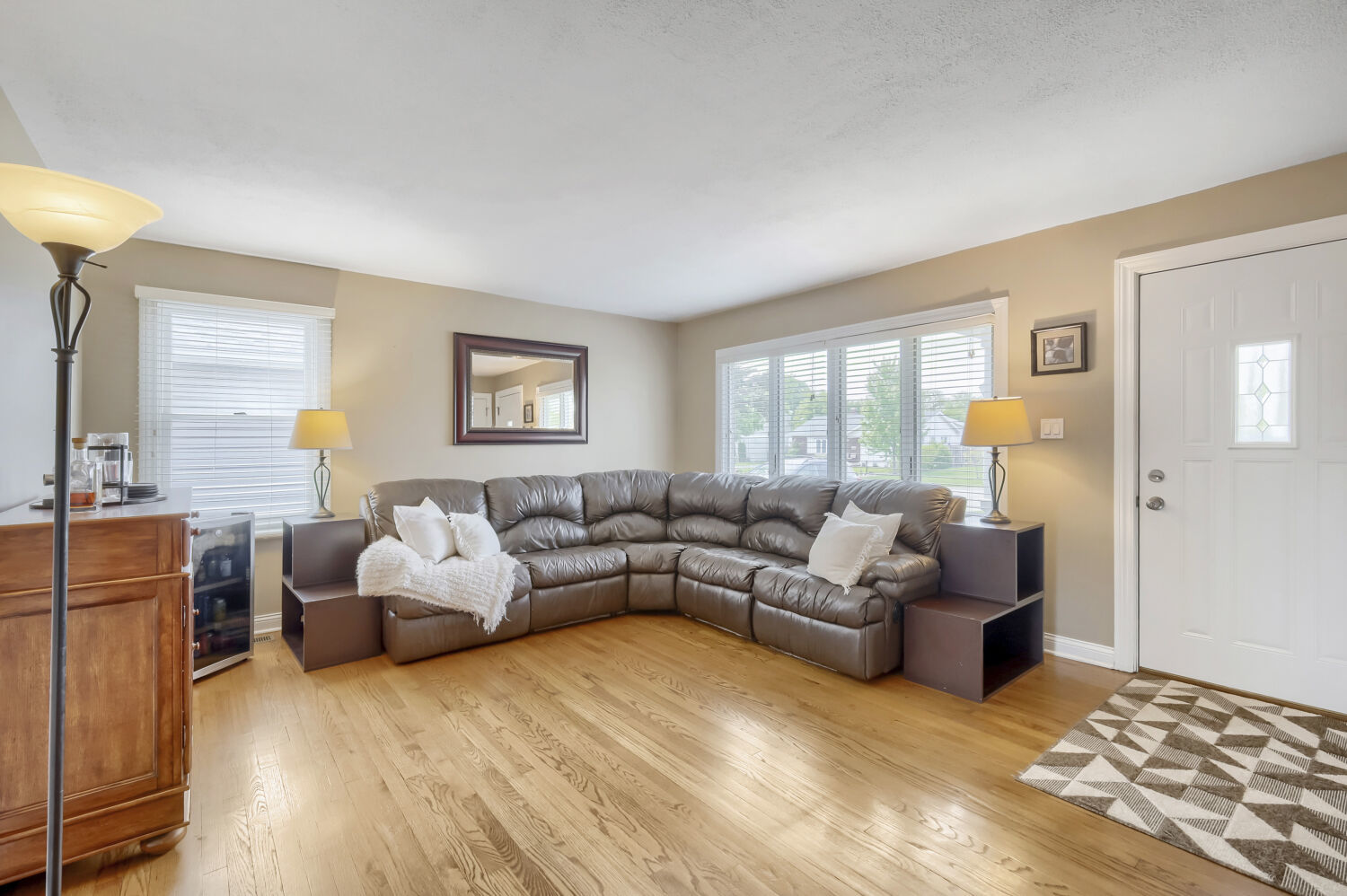 513 N Howard Avenue, Elmhurst, IL 60126