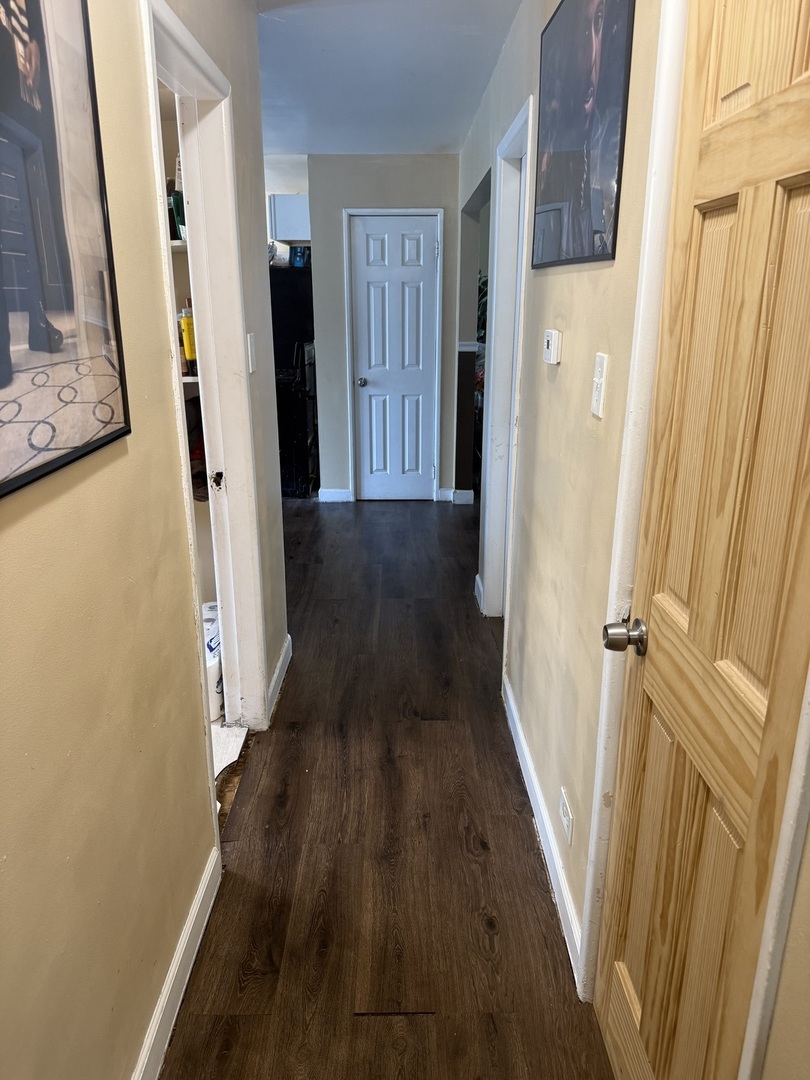 725 E 154th Street, South Holland, IL 60473