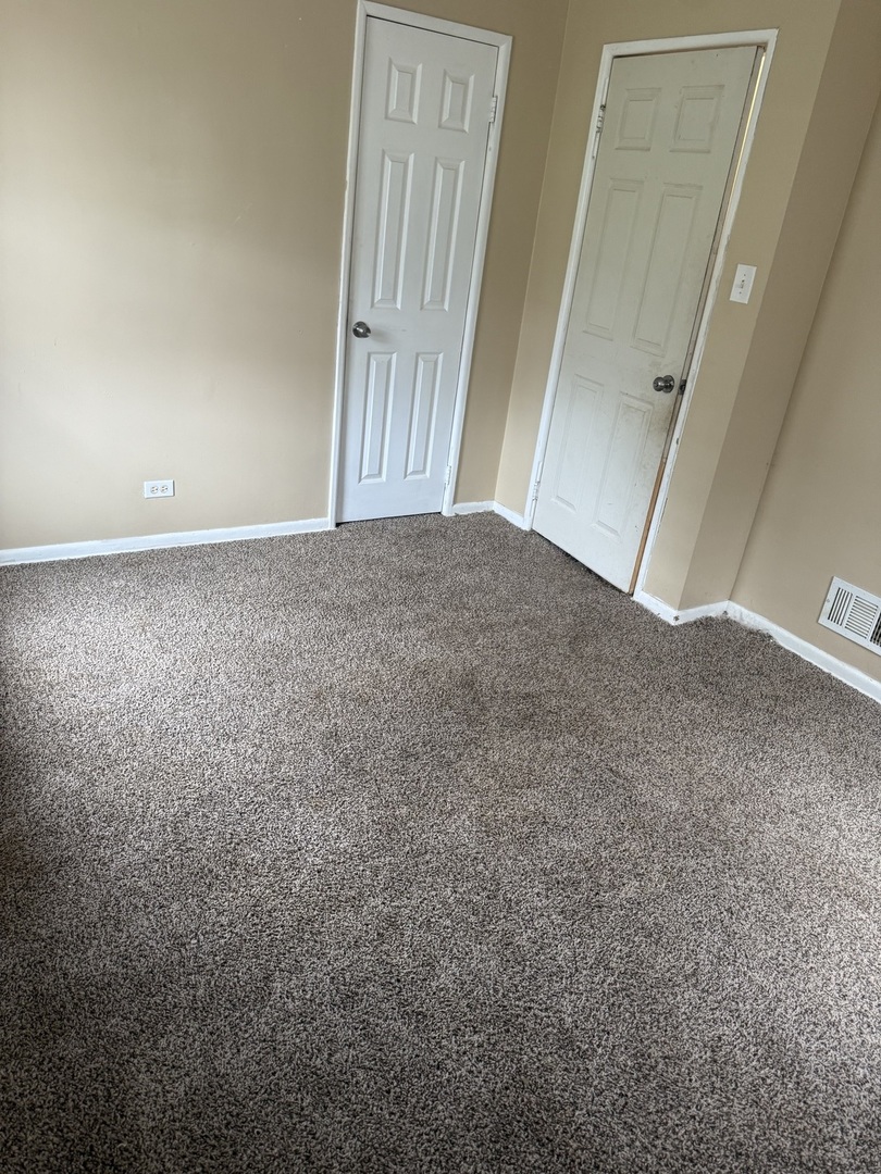 725 E 154th Street, South Holland, IL 60473