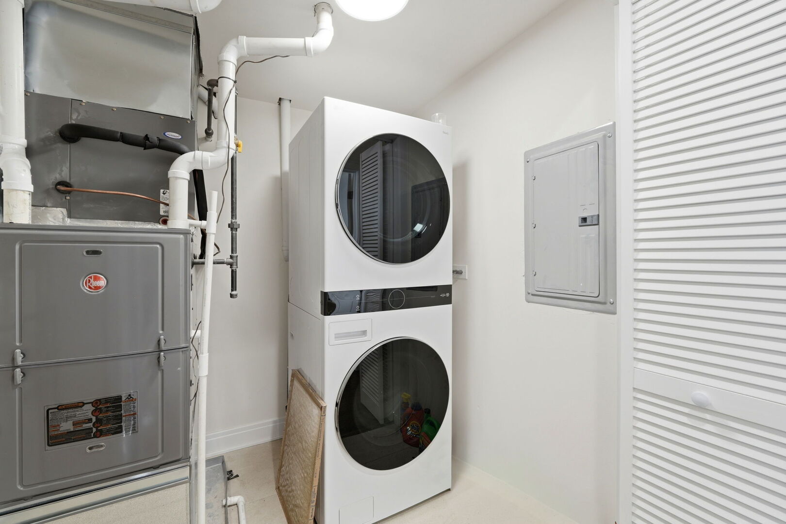 2342 N Lawndale Avenue, Chicago, IL 60647