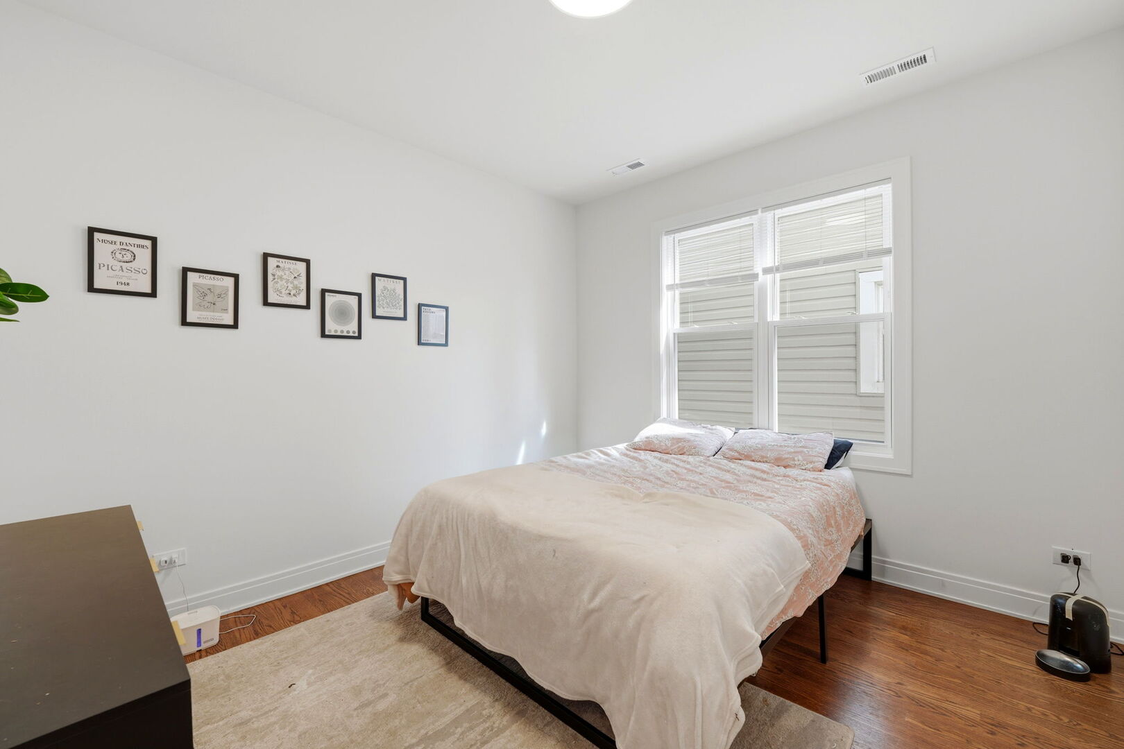 2342 N Lawndale Avenue, Chicago, IL 60647