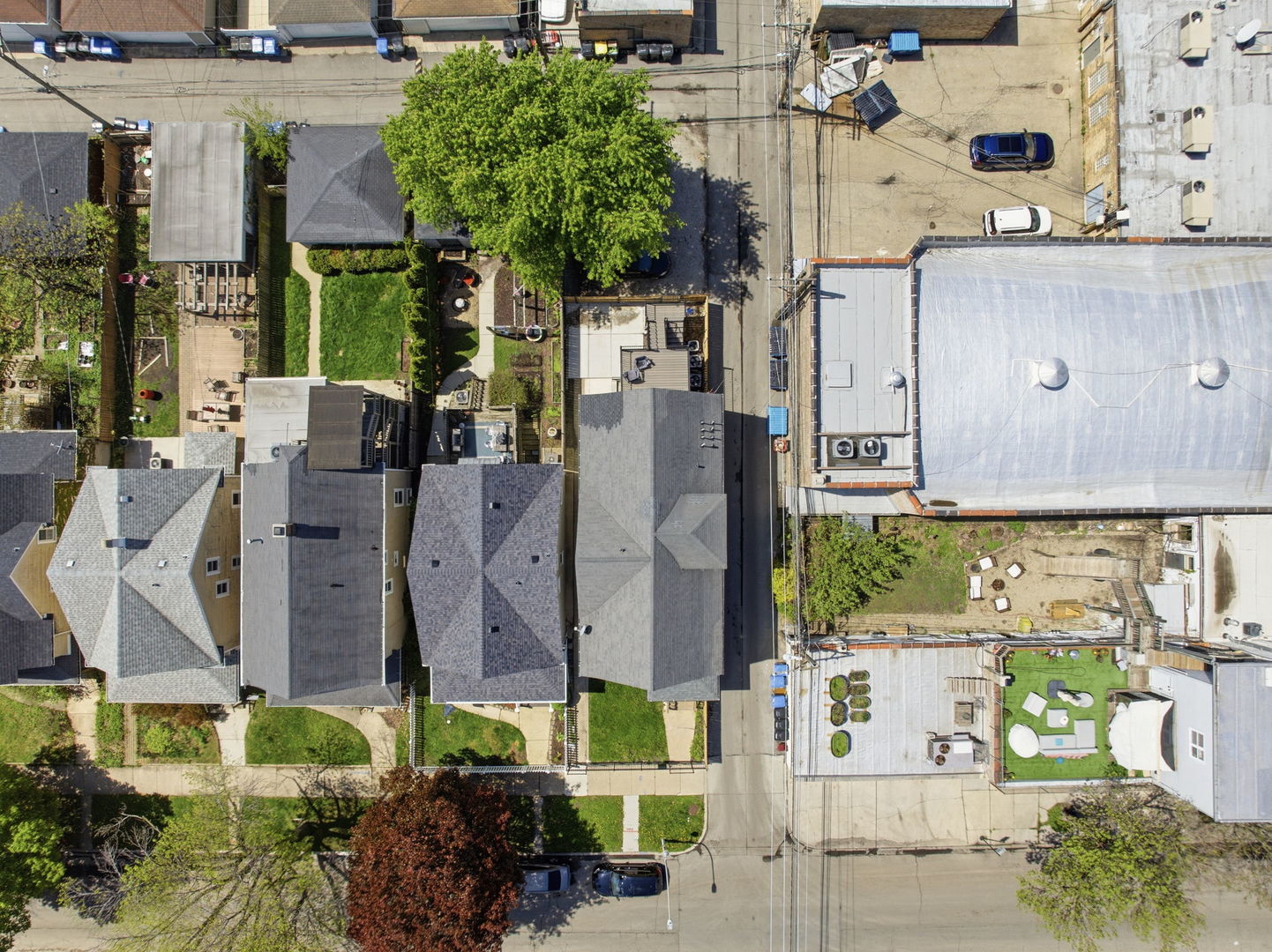 2342 N Lawndale Avenue, Chicago, IL 60647