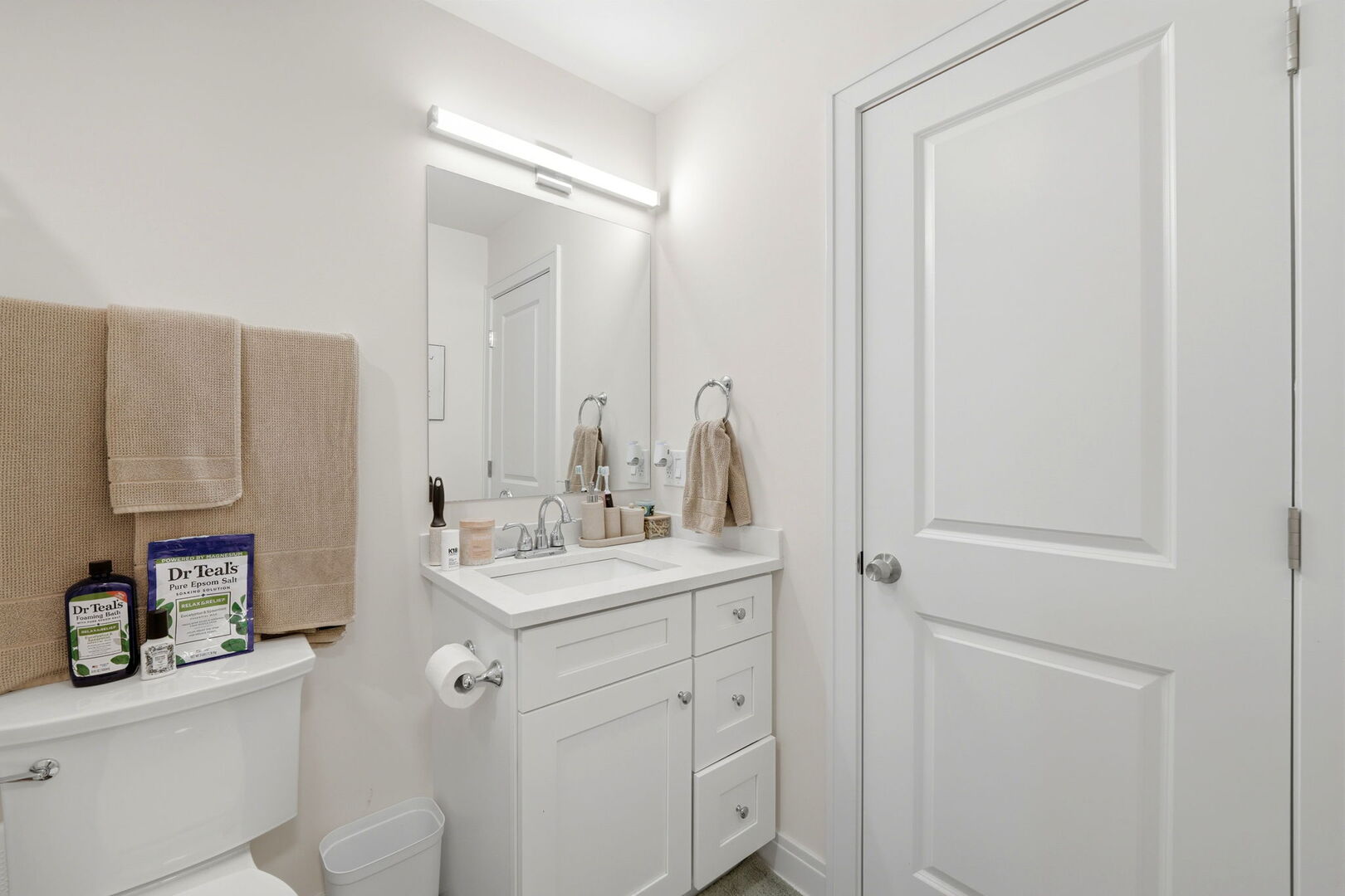 2342 N Lawndale Avenue, Chicago, IL 60647