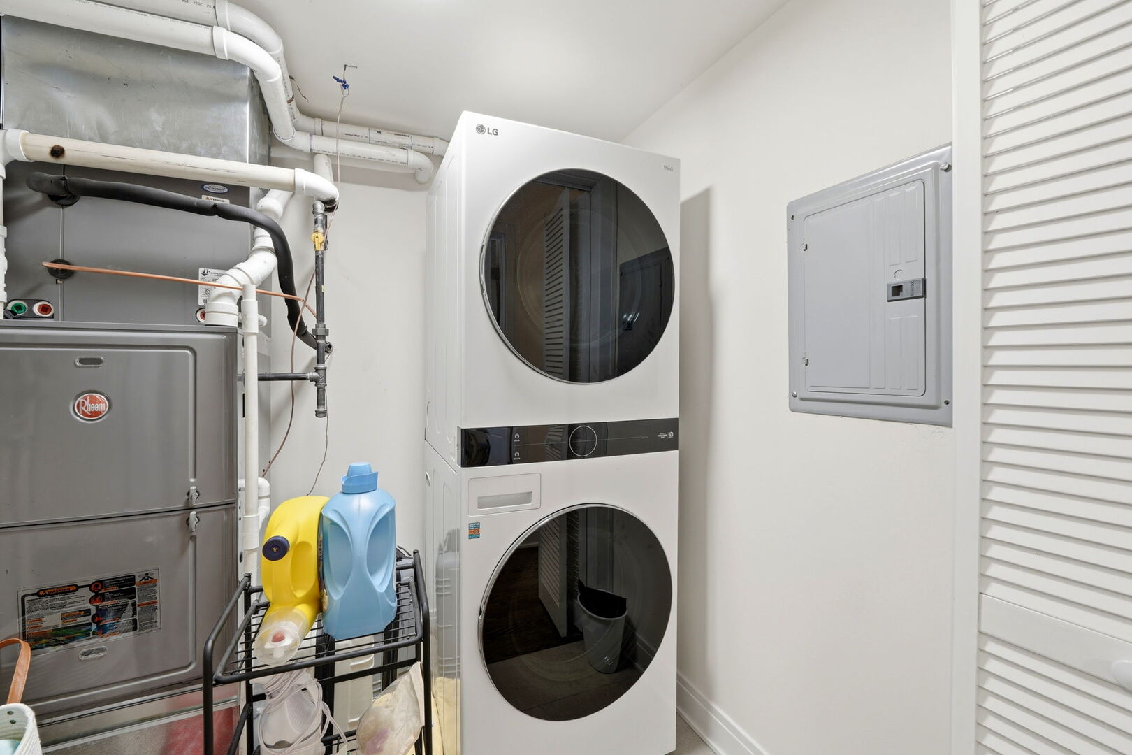 2342 N Lawndale Avenue, Chicago, IL 60647