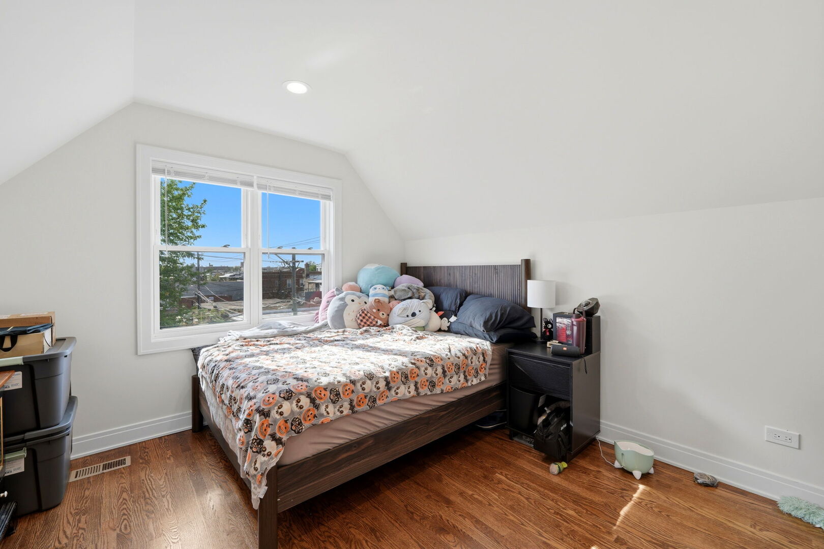 2342 N Lawndale Avenue, Chicago, IL 60647