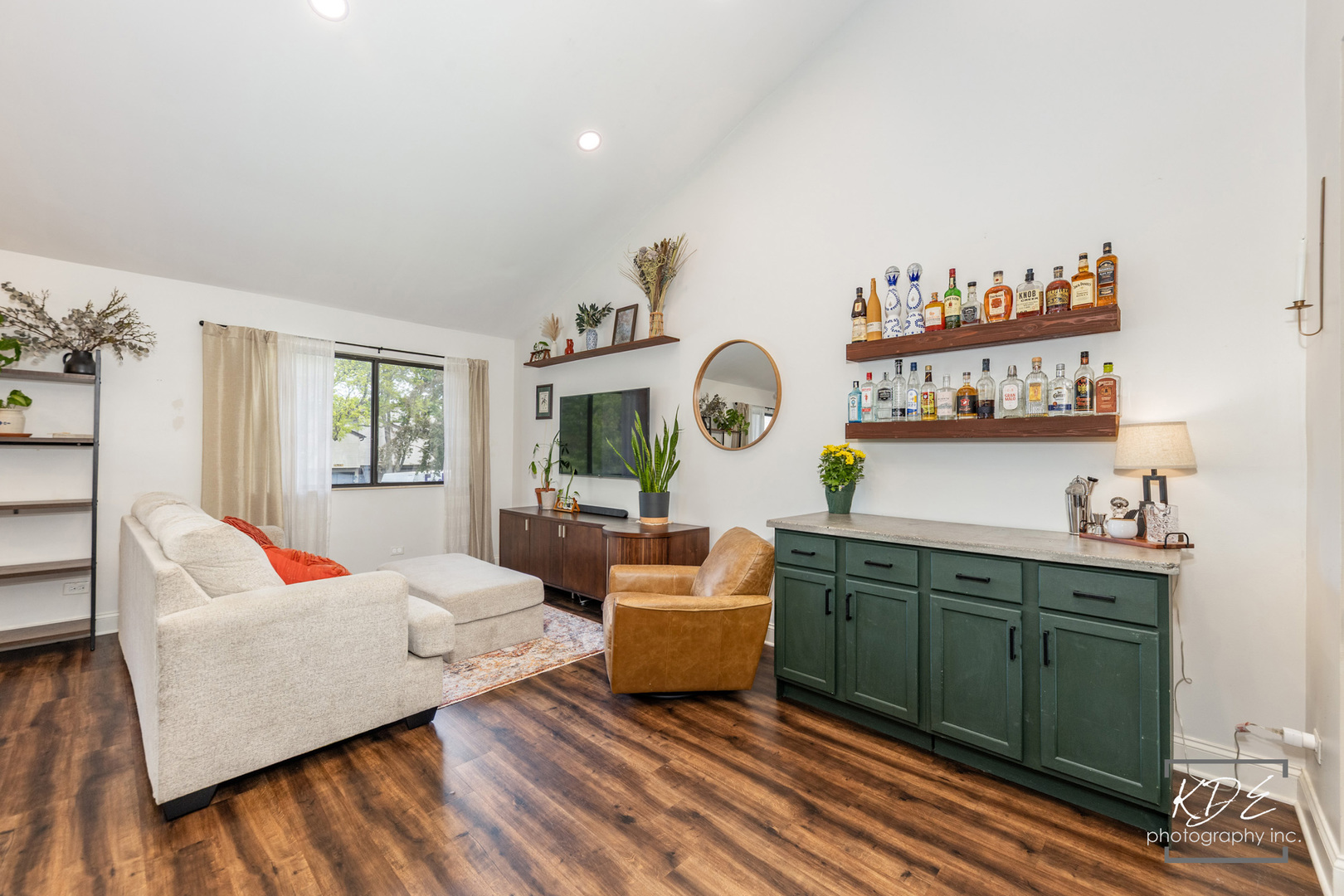 3S407 Chestnut Court, Warrenville, IL 60555