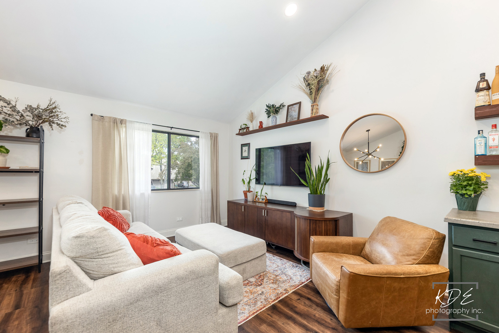 3S407 Chestnut Court, Warrenville, IL 60555