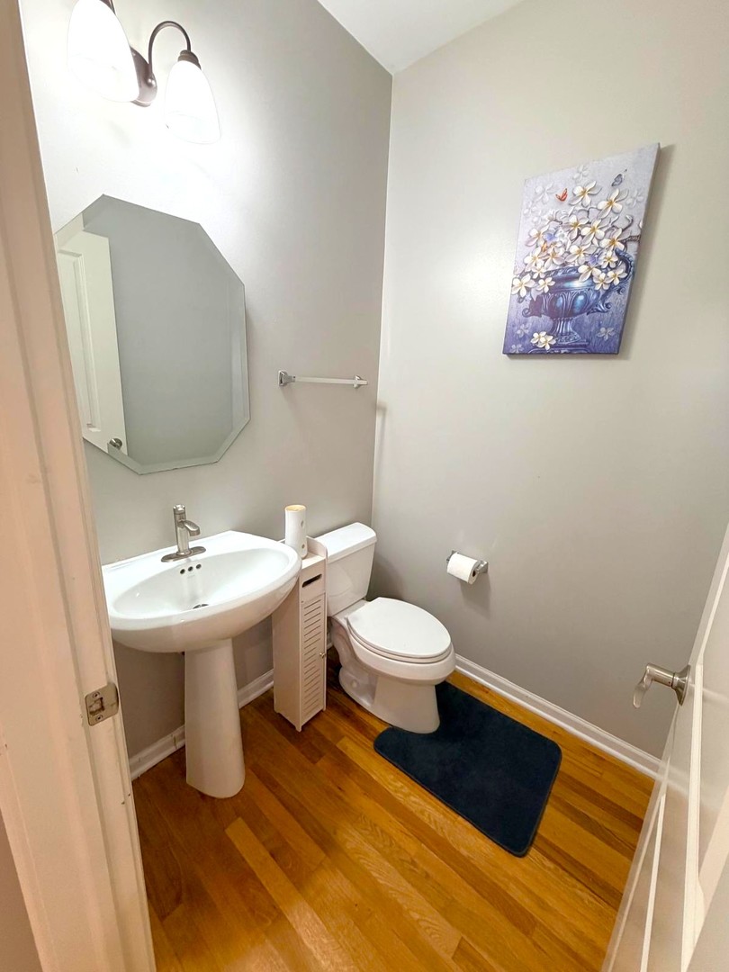 2585 Waterbury Lane, Buffalo Grove, IL 60089