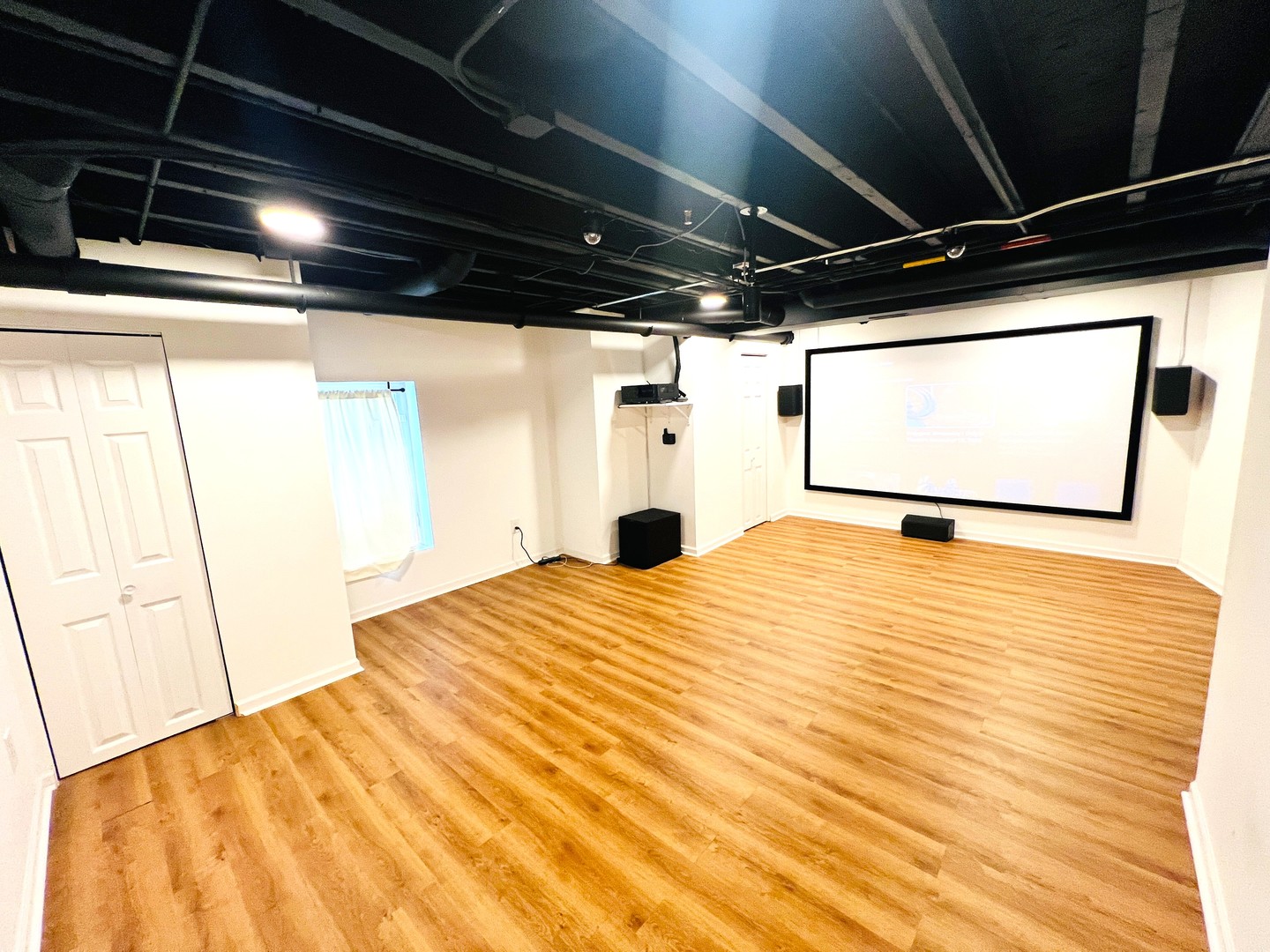 2585 Waterbury Lane, Buffalo Grove, IL 60089