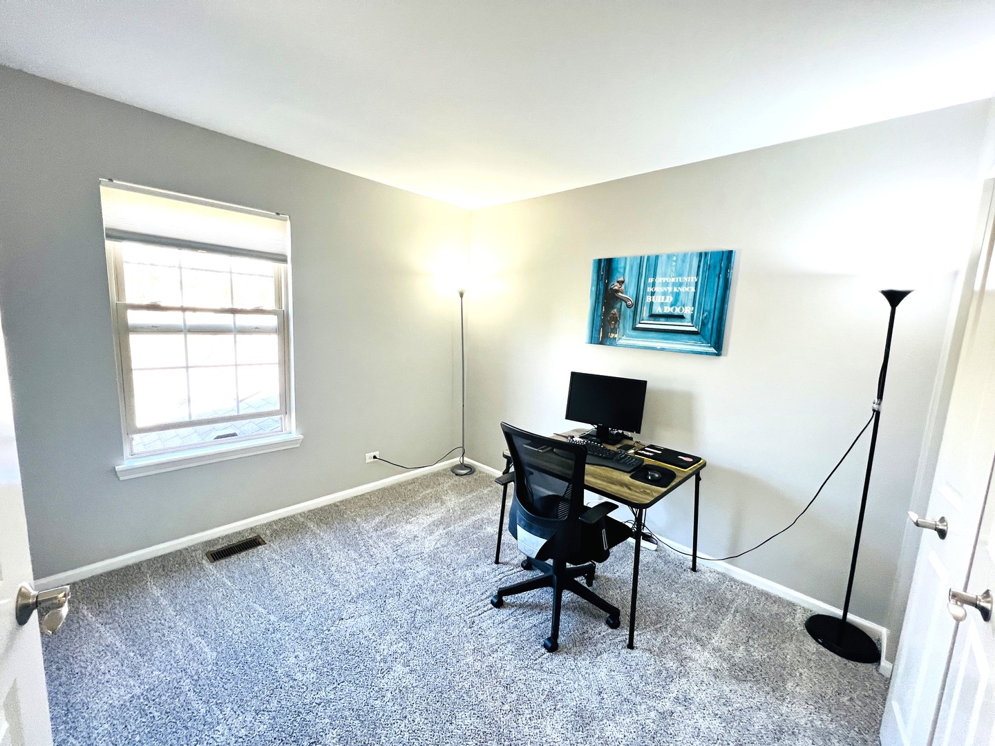 2585 Waterbury Lane, Buffalo Grove, IL 60089