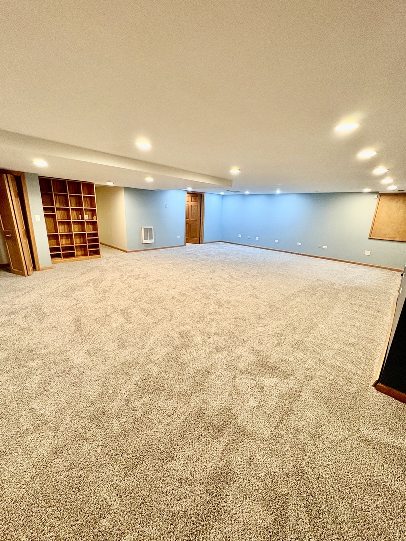 30 Beaconsfield Court #30, Lincolnshire, IL 60069