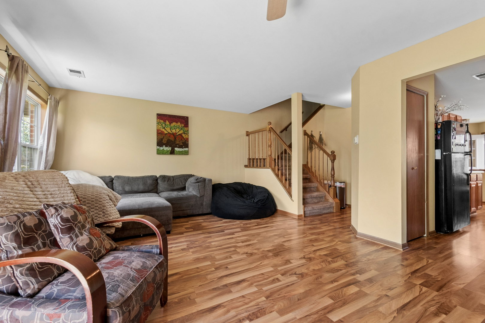 261 Ashbury Lane, Roselle, IL 60172