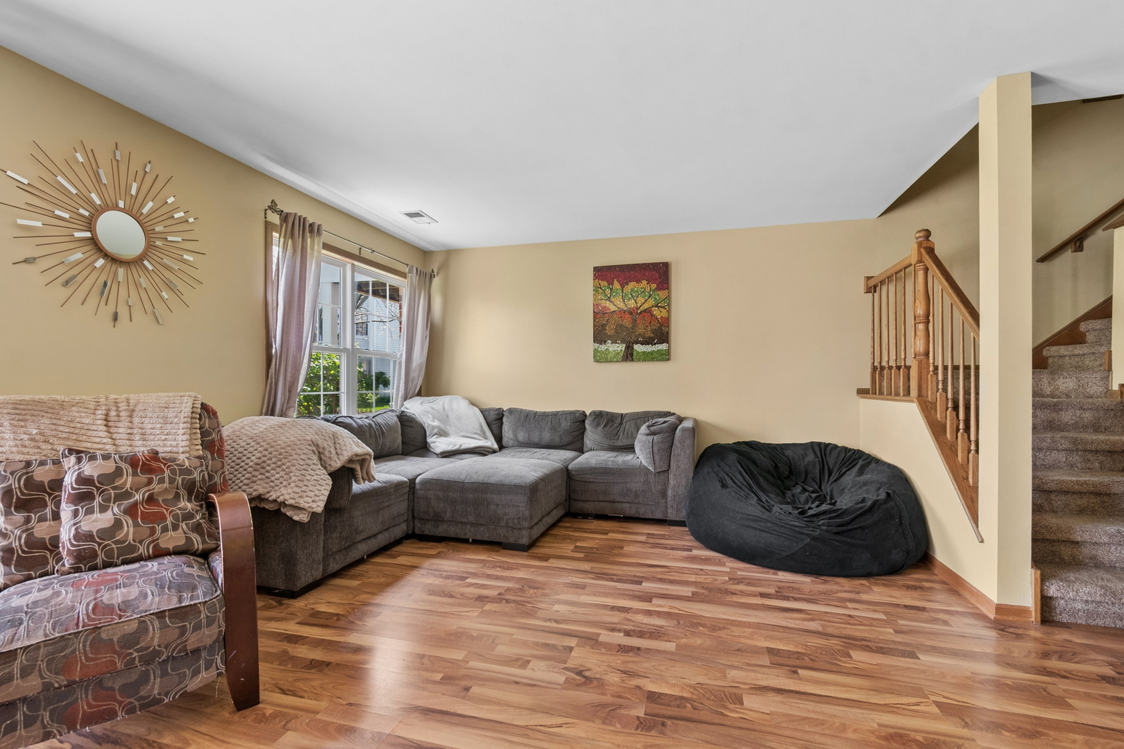261 Ashbury Lane, Roselle, IL 60172