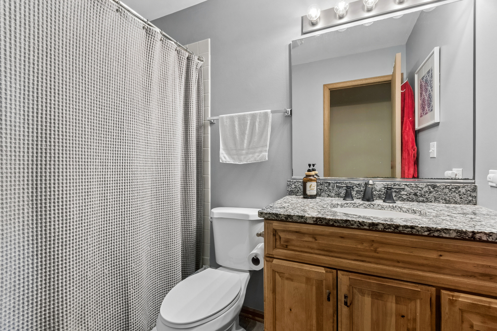 261 Ashbury Lane, Roselle, IL 60172