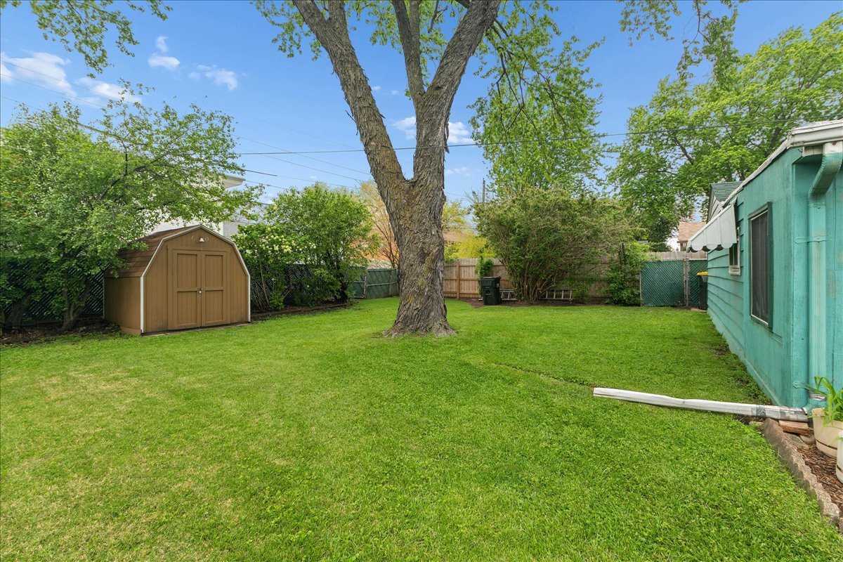 11024 Oxford Avenue, Chicago Ridge, IL 60415