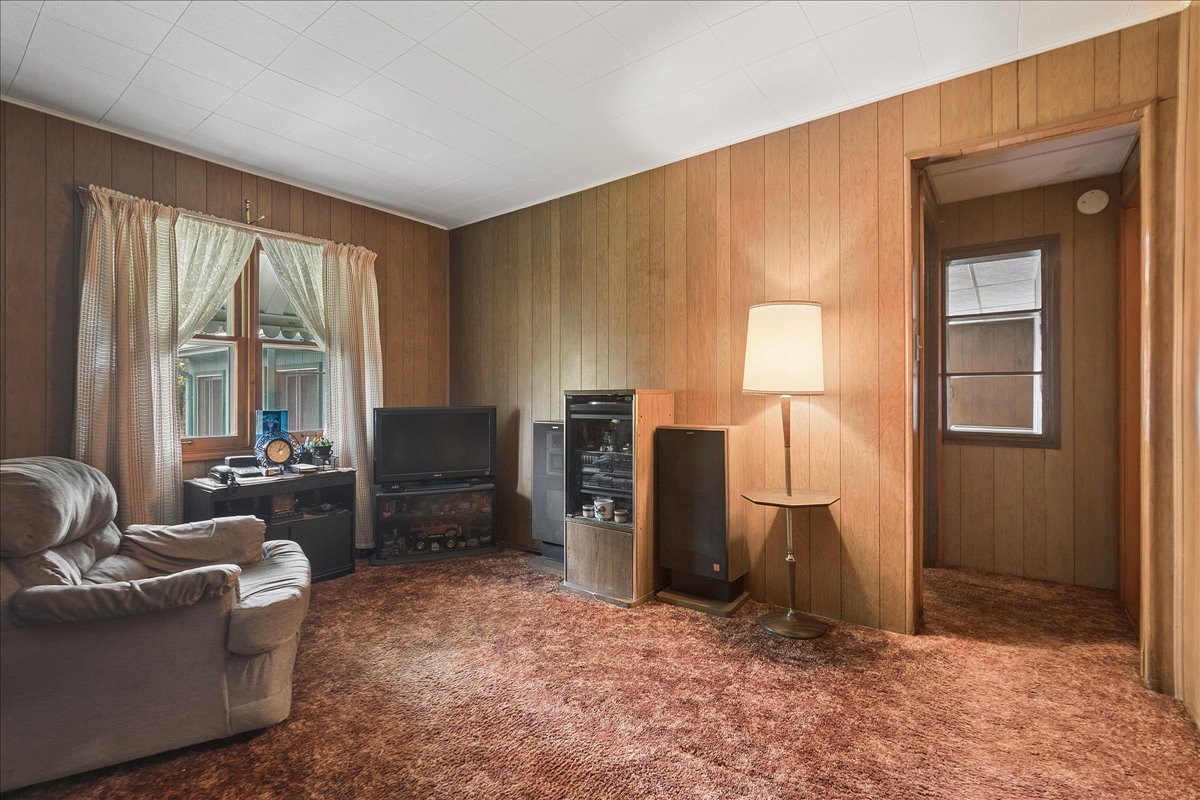 11024 Oxford Avenue, Chicago Ridge, IL 60415