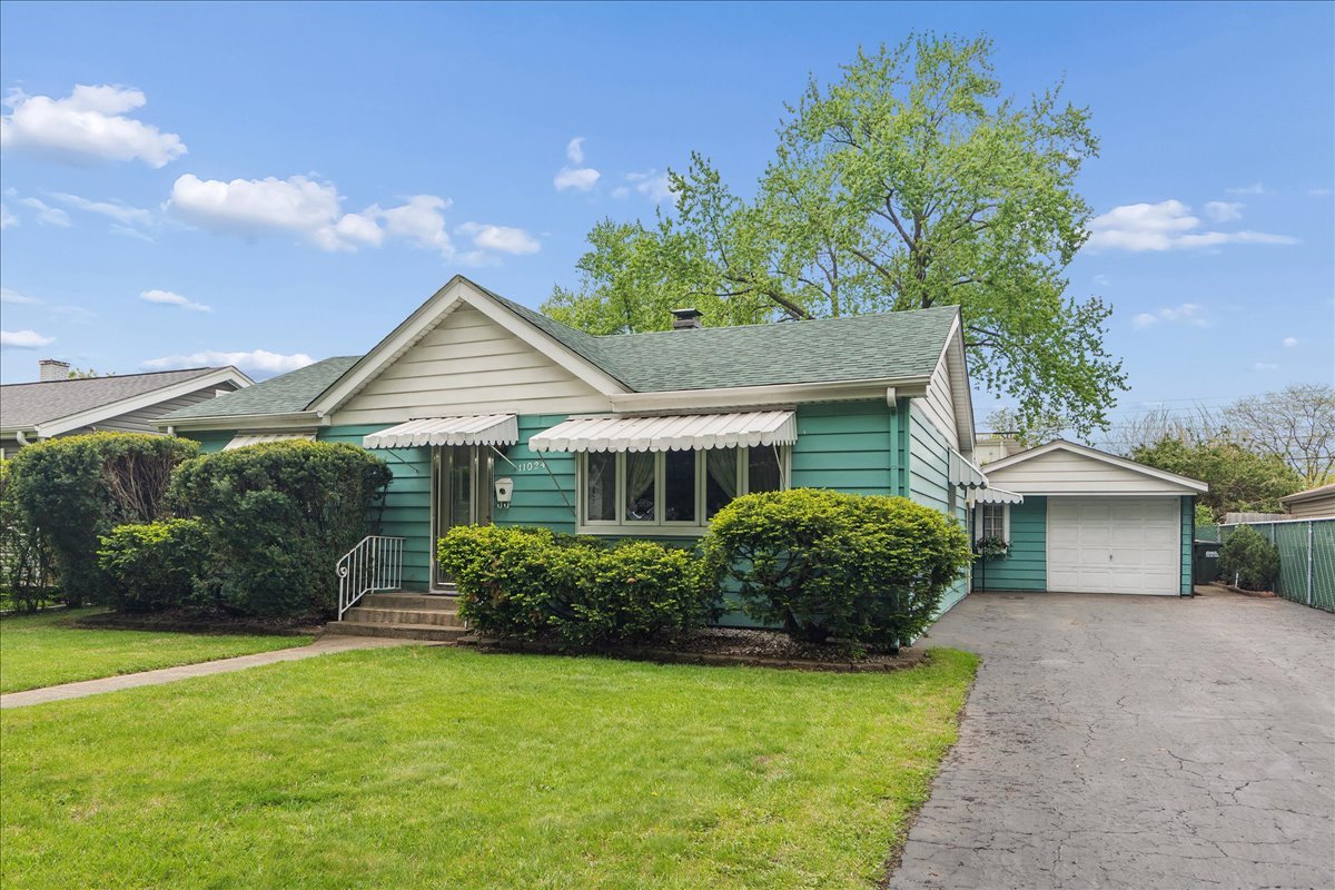 11024 Oxford Avenue, Chicago Ridge, IL 60415