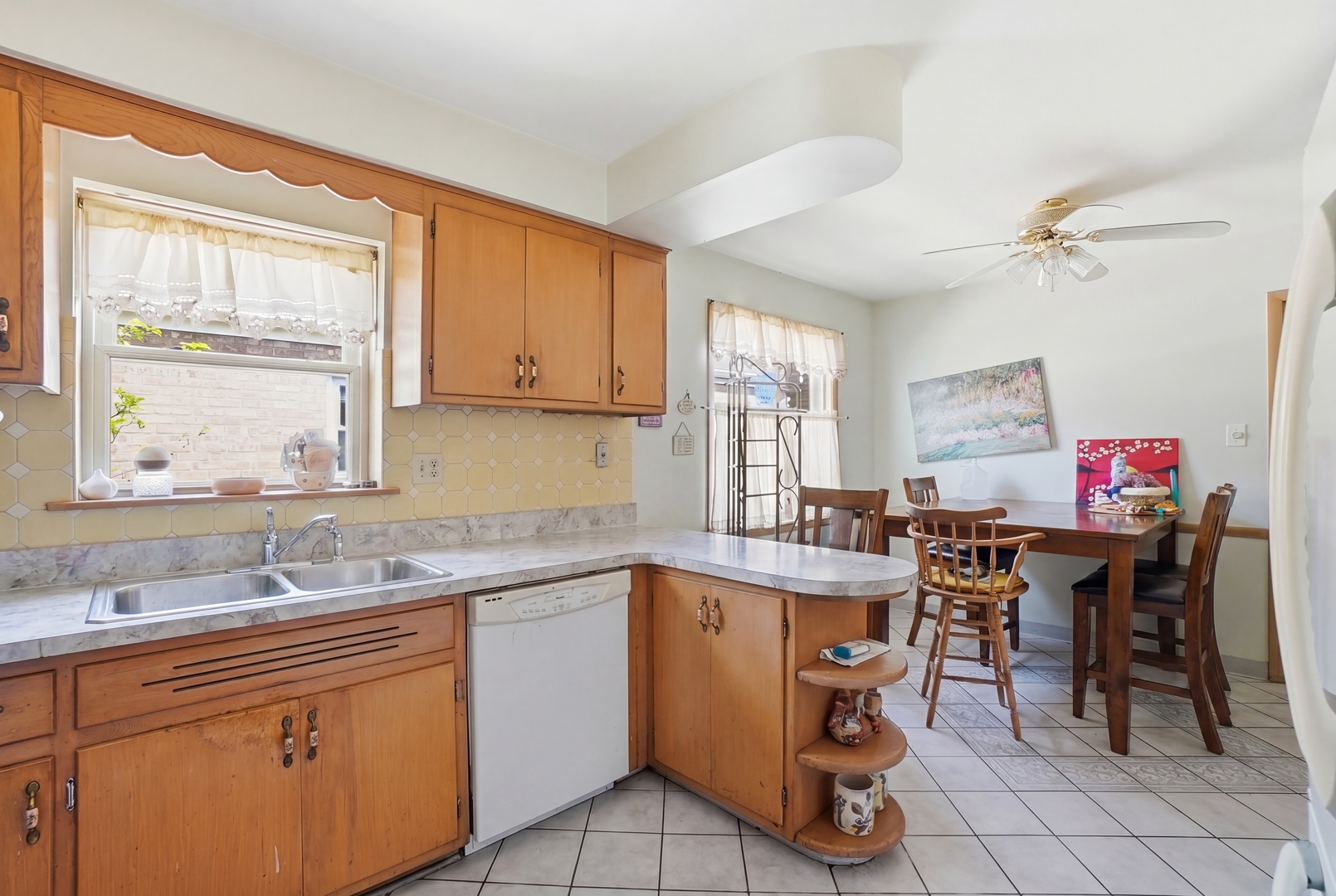 10140 S Washtenaw Avenue, Chicago, IL 60655