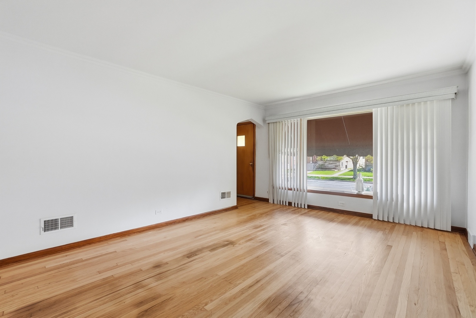 10140 S Washtenaw Avenue, Chicago, IL 60655