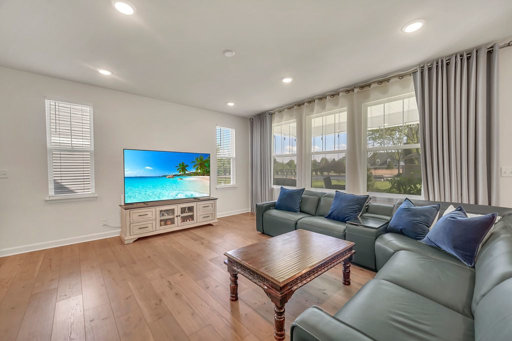 23 Commons Circle, Hawthorn Woods, IL 60047