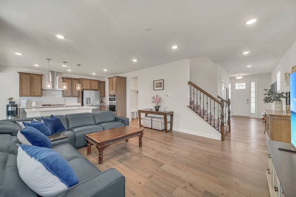 23 Commons Circle, Hawthorn Woods, IL 60047