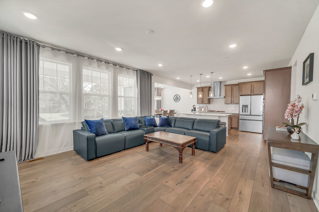 23 Commons Circle, Hawthorn Woods, IL 60047