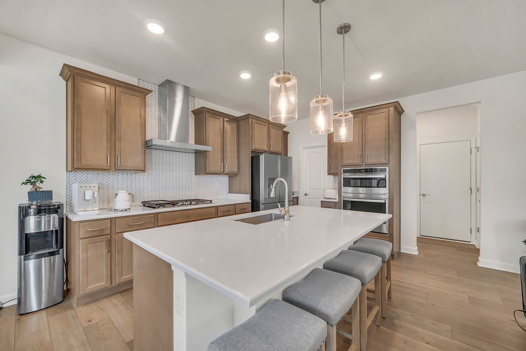 23 Commons Circle, Hawthorn Woods, IL 60047