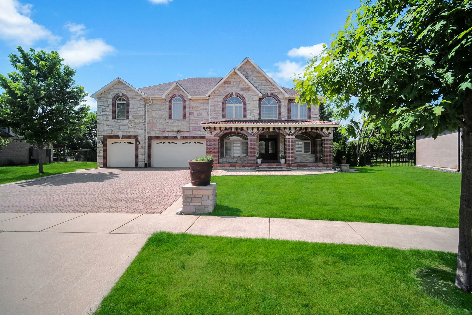 249 Monterey Drive, New Lenox, IL 60451