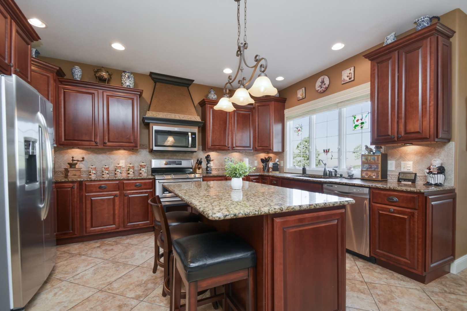 1303 Janet Drive, Bloomington, IL 61704