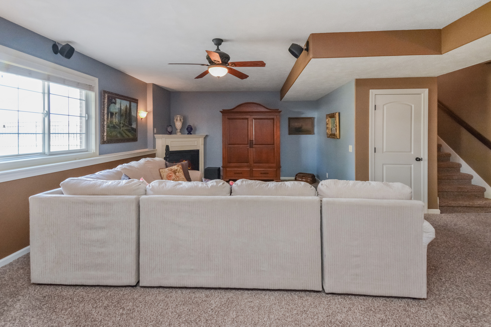 1303 Janet Drive, Bloomington, IL 61704