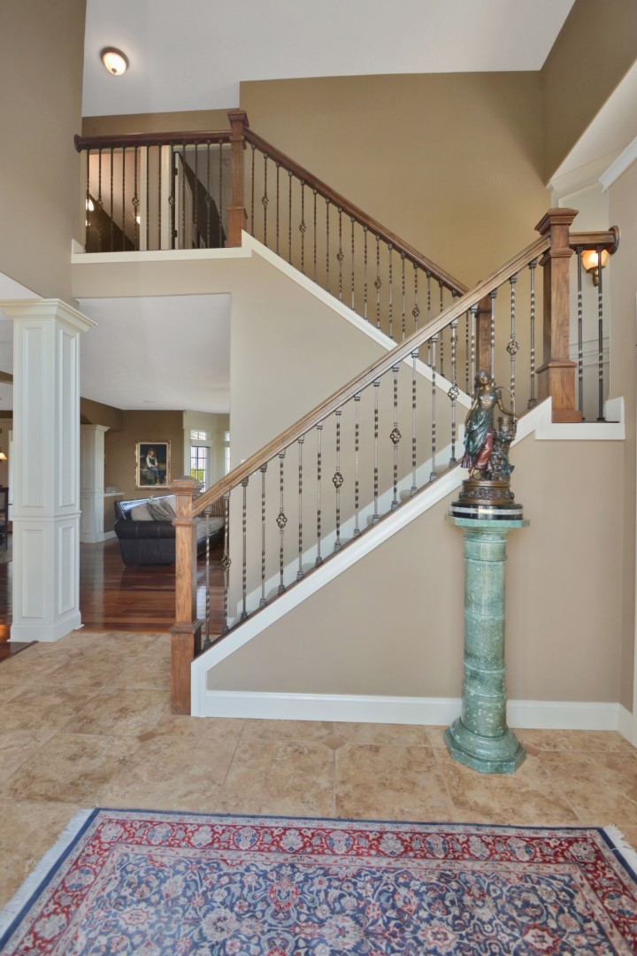 1303 Janet Drive, Bloomington, IL 61704