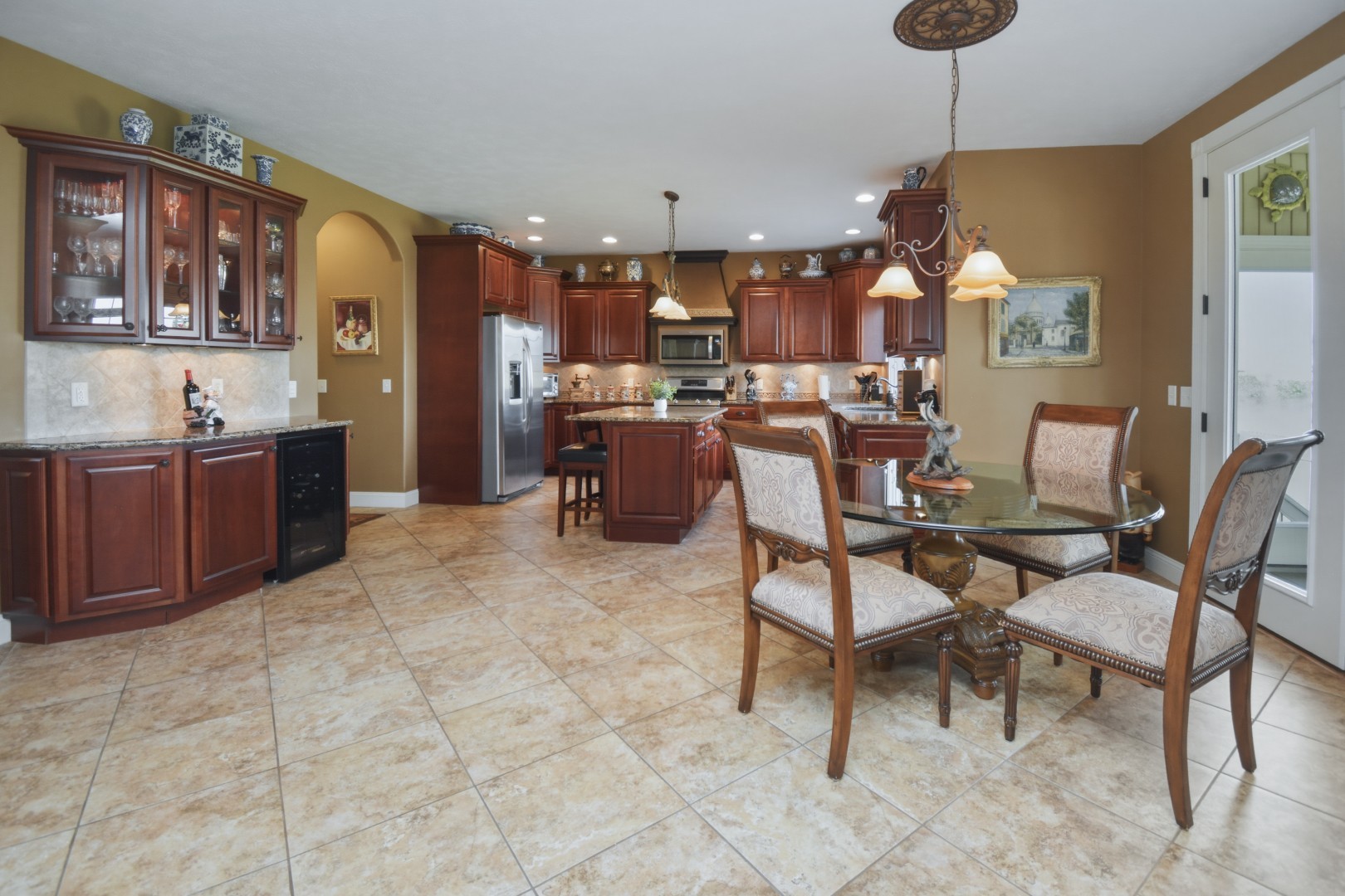 1303 Janet Drive, Bloomington, IL 61704