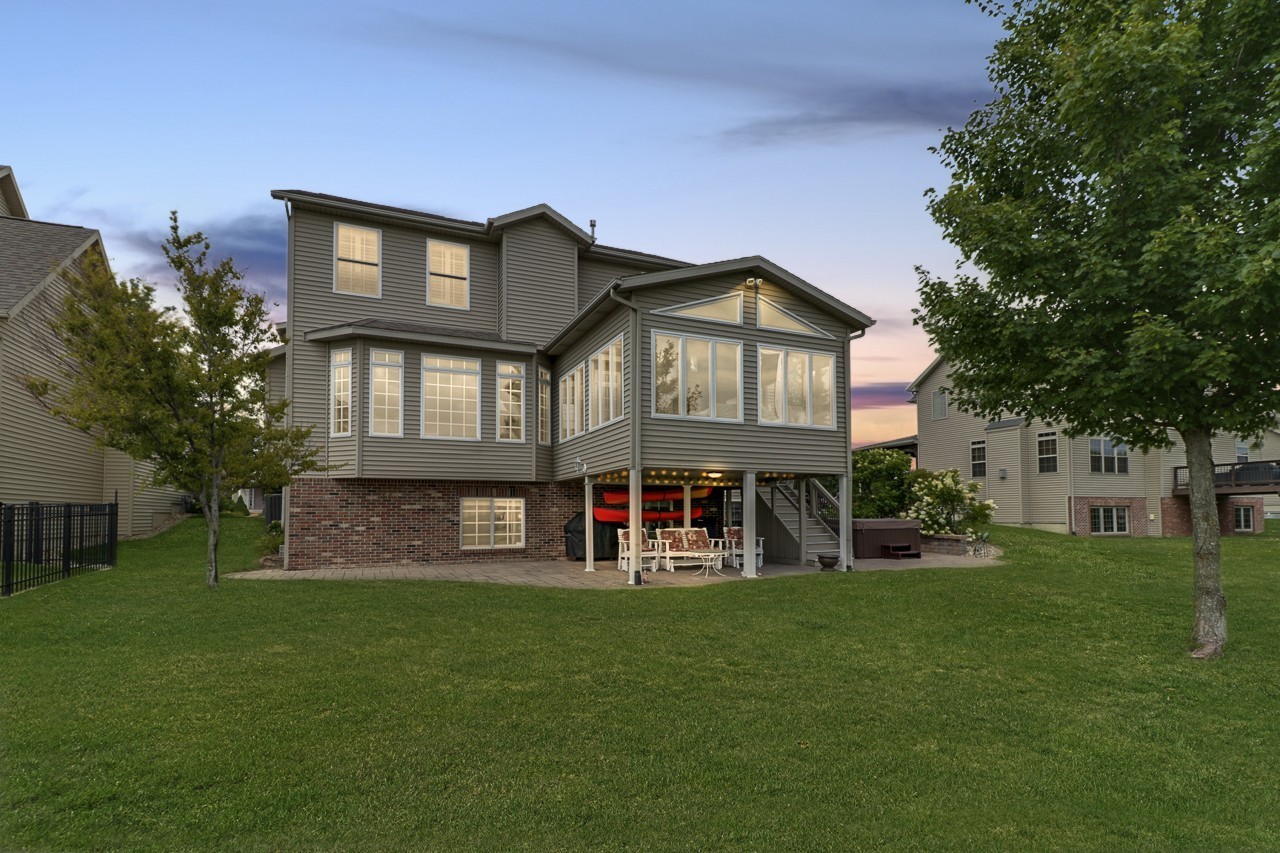 1303 Janet Drive, Bloomington, IL 61704