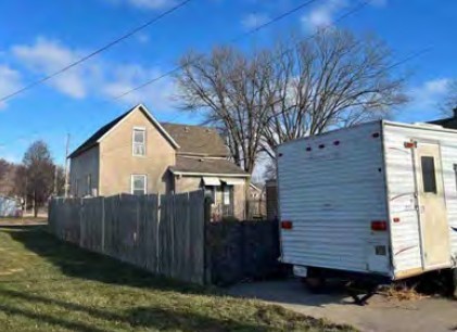 3631 Rockingham Road, Davenport, IA 52802