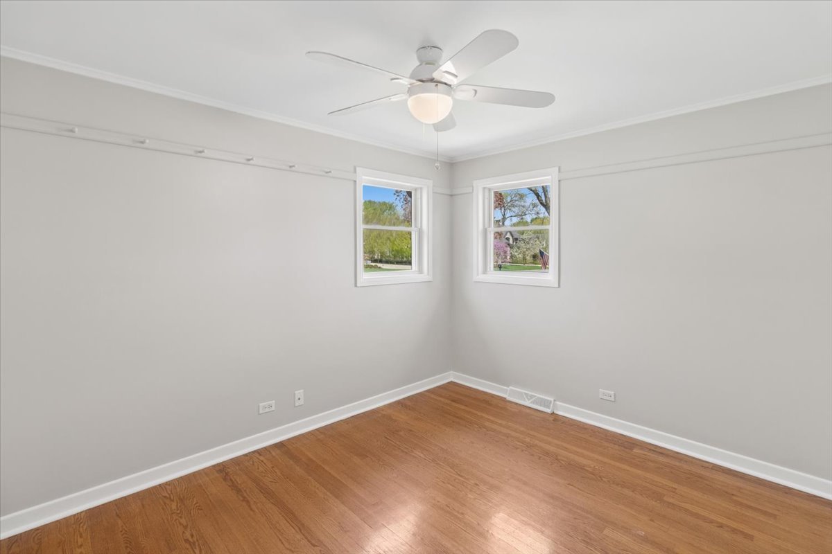 1603 N Evergreen Avenue, Arlington Heights, IL 60004