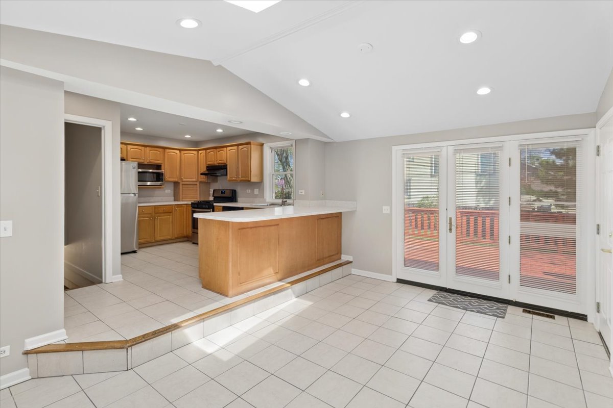 1603 N Evergreen Avenue, Arlington Heights, IL 60004