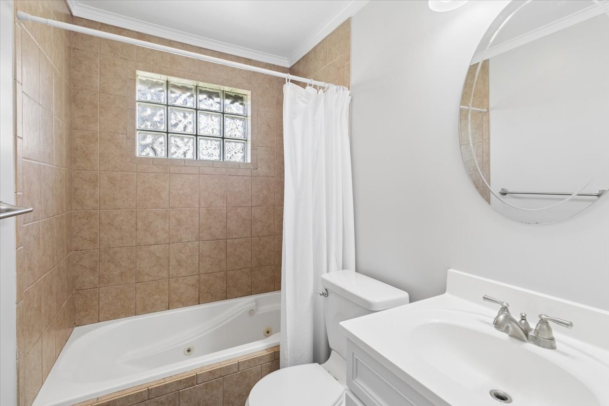 1603 N Evergreen Avenue, Arlington Heights, IL 60004