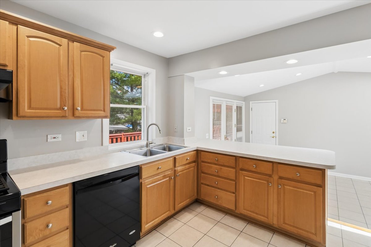 1603 N Evergreen Avenue, Arlington Heights, IL 60004