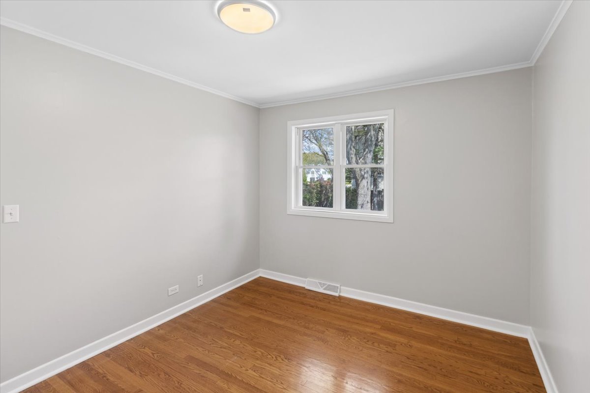 1603 N Evergreen Avenue, Arlington Heights, IL 60004