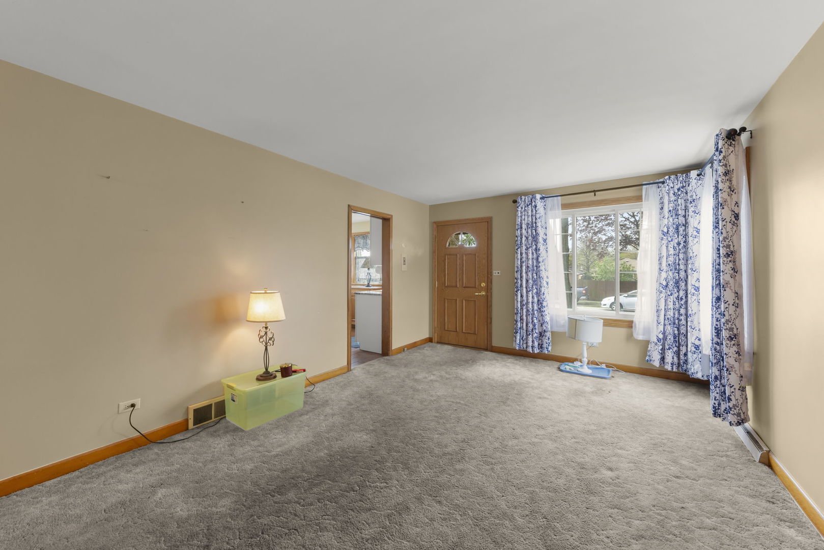 9966 Montrose Avenue, Schiller Park, IL 60176