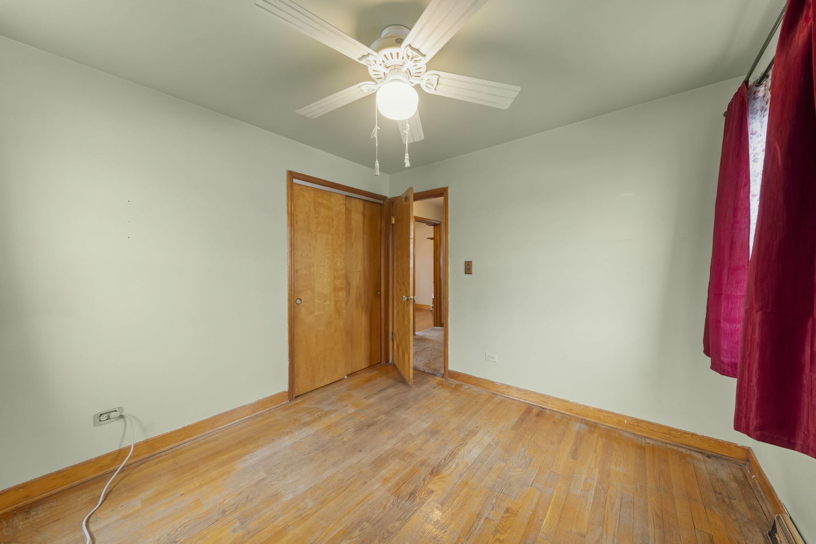 9966 Montrose Avenue, Schiller Park, IL 60176