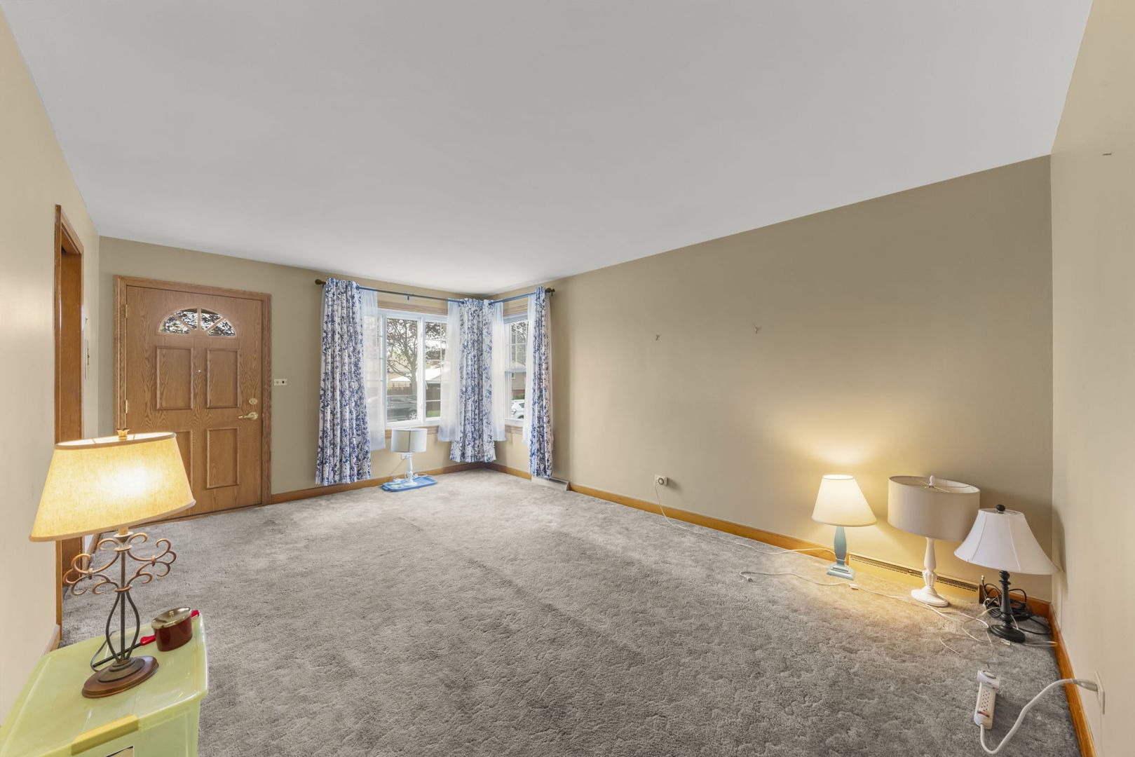 9966 Montrose Avenue, Schiller Park, IL 60176