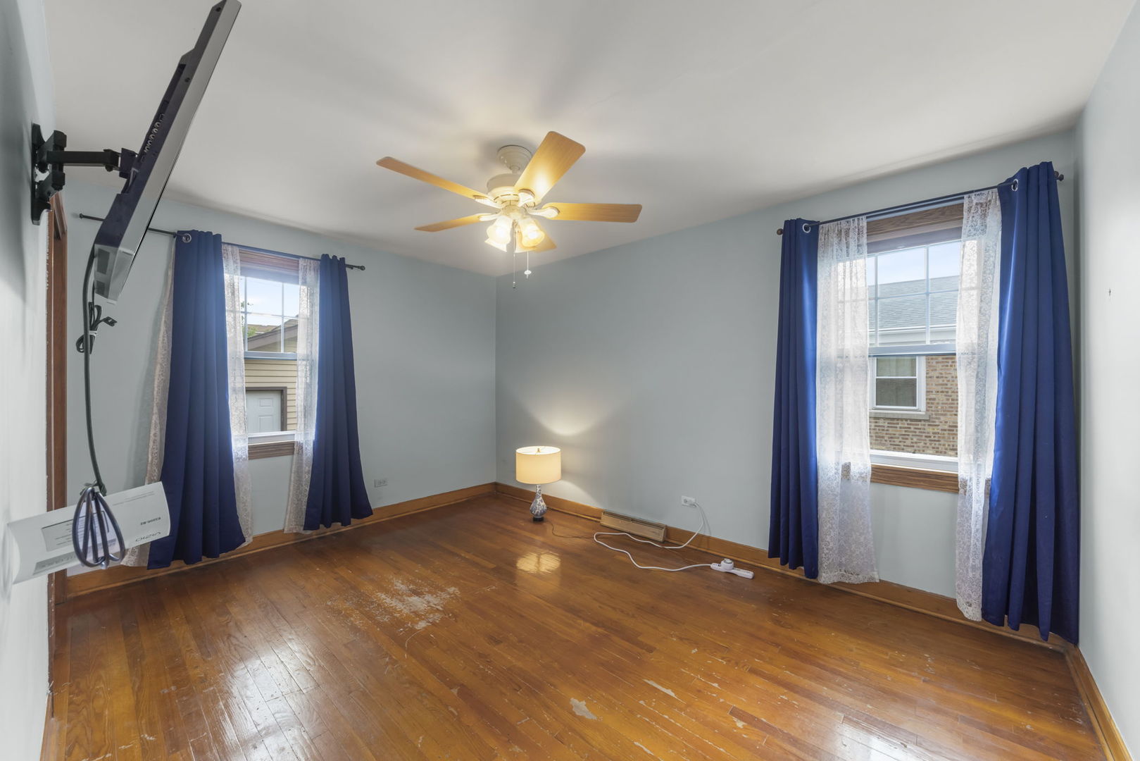 9966 Montrose Avenue, Schiller Park, IL 60176